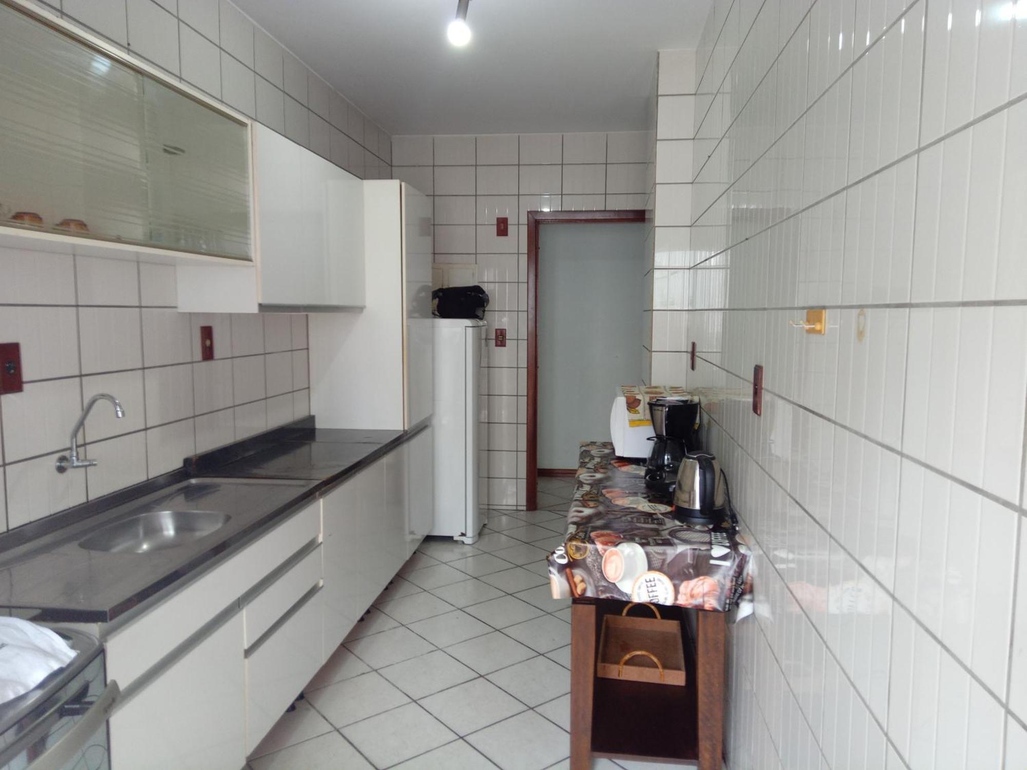 Dante Tomio Apartment